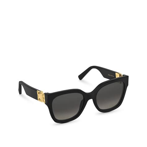 louis vuitton black sunglasses.